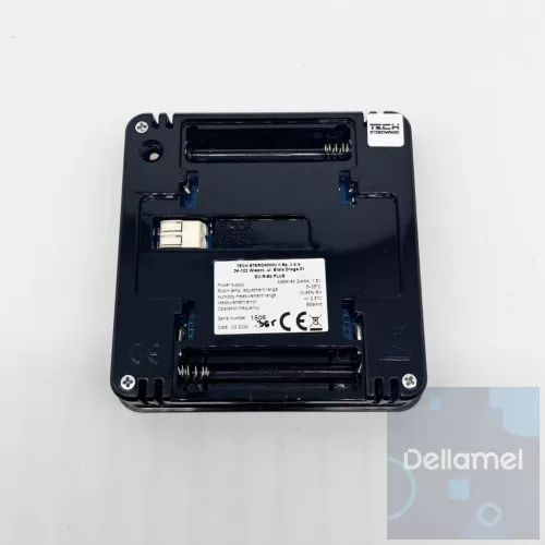 TECH/SINUM EU-R-8b PLUS FEKETE VEZETÉK NÉLKÜLI SZOBATERMOSZTÁT PÁRATARTALOM ÉRZÉKELŐVEL - fekete I WTP