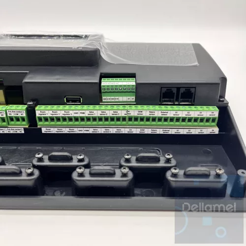 TECH EU-i-3 PLUS fűtésrendszer vezérlő, 3 fűtőkör+napkollektor PWM, OpenTherm (OT)